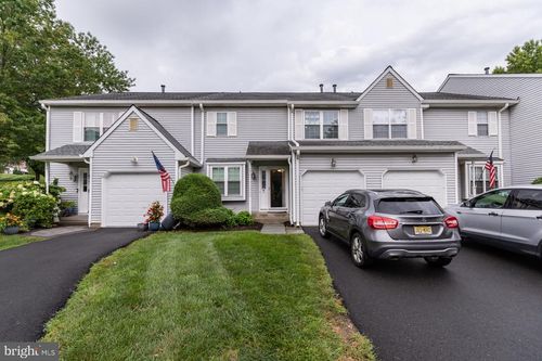 17 Heritage Ct, Ewing, NJ, 08628-3603 | Card Image