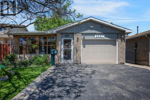 2927 Arles Mews, Mississauga, ON, L5N2N1 | Card Image