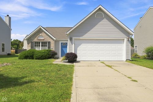 5896 Crosscut Ln, Noblesville, IN, 46062-9672 | Card Image