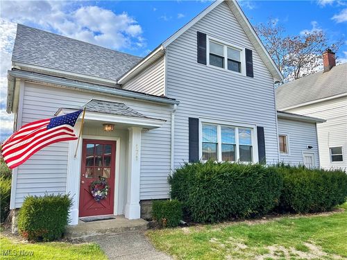 171 Broad St, Conneaut, OH, 44030-2614 | Card Image