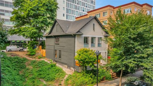 417 Minor Ave N, Seattle, WA, 98109-5400 | Card Image