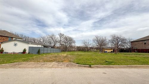 288 Castleridge Dr, Little Elm, TX, 75068-5527 | Card Image
