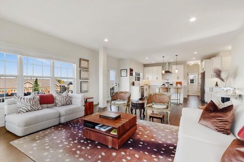 565 N Boulder Ridge Dr, Lake Geneva, WI, 53147-9002 | Card Image