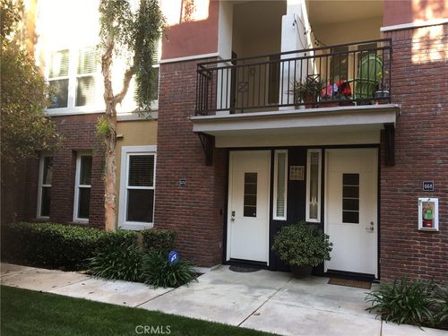 670 W 1st St, Claremont, CA, 91711 | Card Image