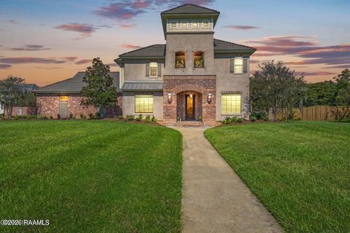 1058 Angelwood Cir, Breaux Bridge, LA, 70517-6752 | Card Image
