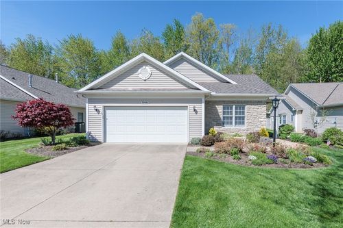 33882 Maple Ridge Blvd, Avon, OH, 44011-2423 | Card Image