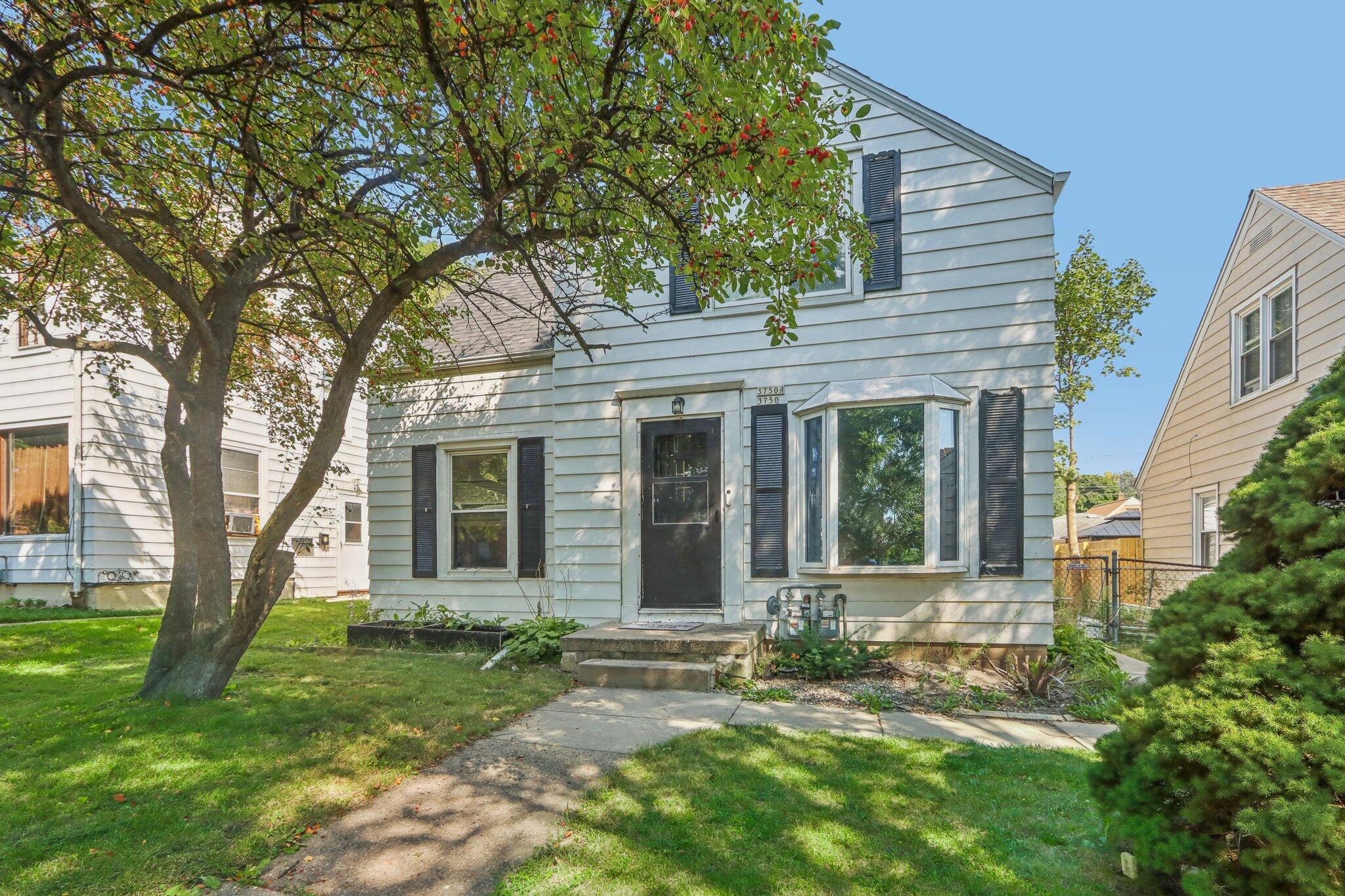14th St, Milwaukee, WI 53221
