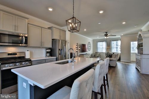 5059 Silver Oak Dr, ROSEDALE, MD, 21237-3394 | Card Image