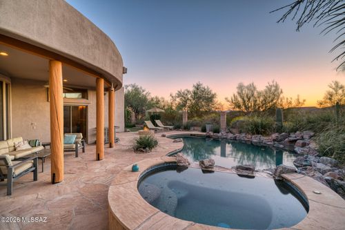 13235 N Booming Dr, Oro Valley, AZ, 85755-6790 | Card Image