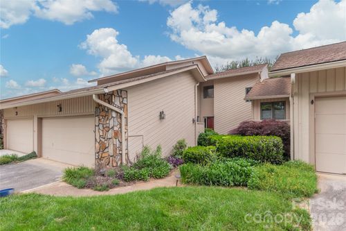 111 Clubwood Ct, Asheville, NC, 28803-3174 | Card Image