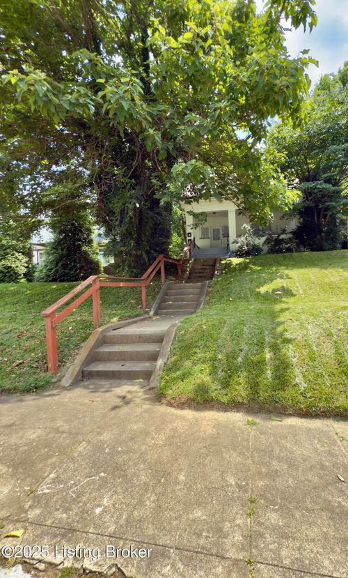 153 N Bellaire Ave, Louisville, KY, 40206-2066 | Card Image