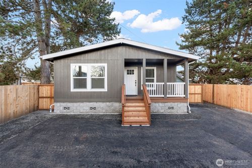 1110 B W Walnut St, Centralia, WA, 98531-2737 | Card Image