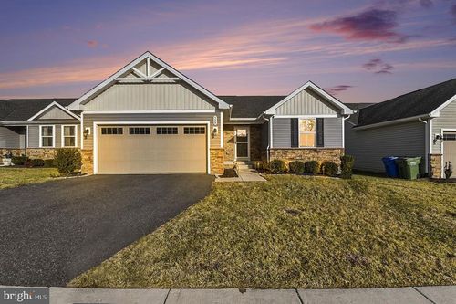 338 W Calvert Xing, NORTH EAST, MD, 21901-3006 | Card Image