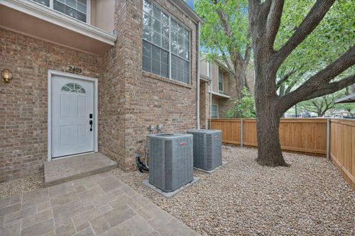 2405 Northlake Ct, Irving, TX, 75038-5645 | Card Image