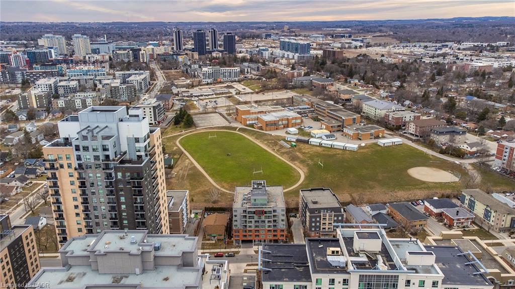 Residential Lease in Waterloo 5