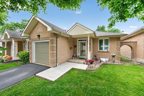 50 Critzia Drive, Hamilton, ON, L0R1W0 | Card Image