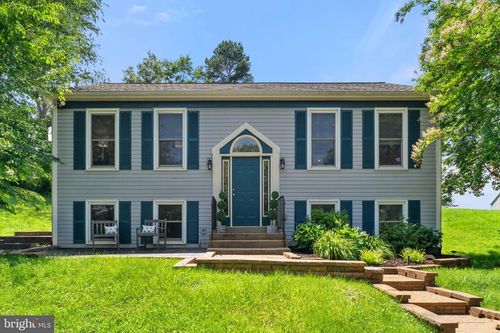 6251 Ridge Ln, WARRENTON, VA, 20187-4363 | Card Image