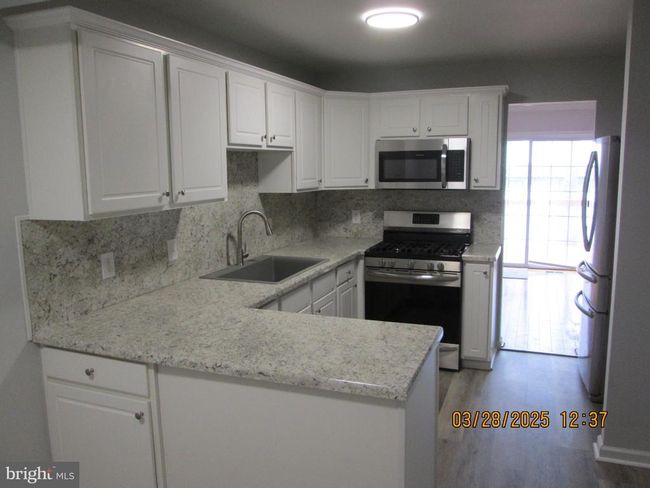 706 S Keyser Ave, Townhouse with 3 bedrooms, 3 bathrooms and null parking in SCRANTON PA | Image 12