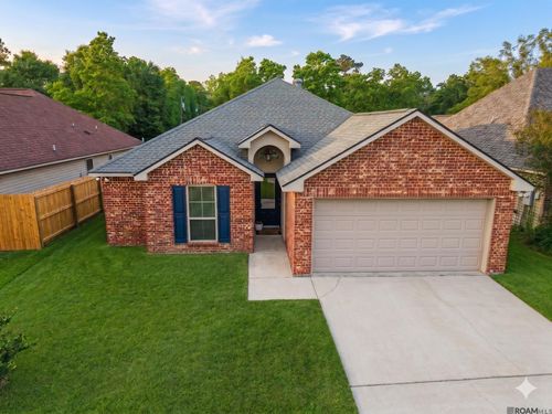 11561 Mary Lee Dr, Denham Springs, LA, 70726-7049 | Card Image