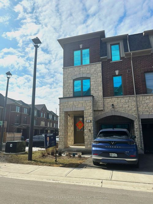 18 Lavinia Rd, Brampton, ON, L6P4N8 | Card Image