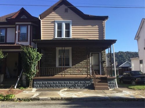 312 N 7th St, Martins Ferry, OH, 43935-1612 | Card Image