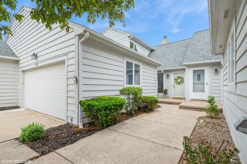 3705 Chimney Hill Dr, Valparaiso, IN, 46383-0513 | Card Image