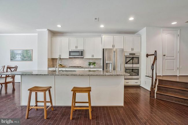 42523 Benfold Sq, Townhouse with 3 bedrooms, 3 bathrooms and null parking in BRAMBLETON VA | Image 20