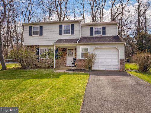 1007 Dick Ave, WARMINSTER, PA, 18974-2456 | Card Image