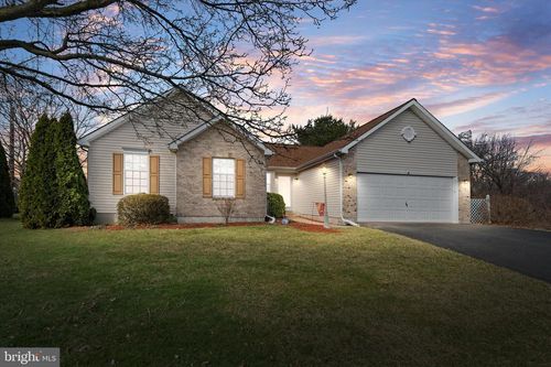 203 N Barrington Ct, NEWARK, DE, 19702-2171 | Card Image