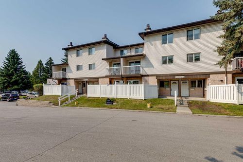 65-3705 Fonda Way Se, Calgary, AB, T2A6G9 | Card Image