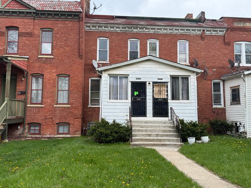 0-10437 S Corliss Ave, Chicago, IL, 60628-3040 | Card Image