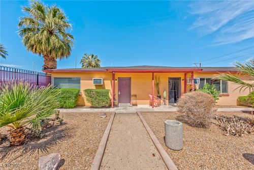 7-212 N 10th St, Las Vegas, NV, 89101-4267 | Card Image