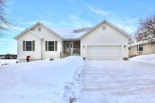 101 2nd St, Holdingford, MN, 56340-3000 | Card Image