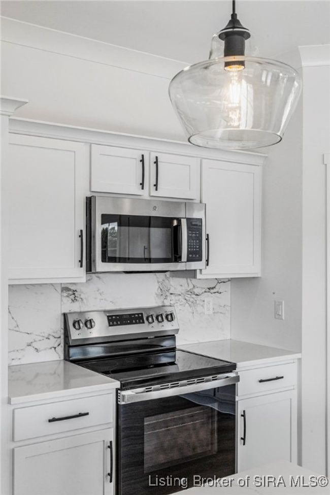 2219 Pine Tree Lane, Home with 4 bedrooms, 3 bathrooms and null parking in Memphis IN | Image 19