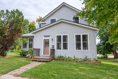 702 1st Avenue Nw, Chisholm, MN, 55719 | Card Image