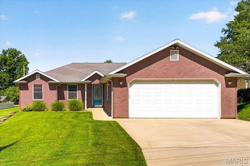 711 Morrison Avenue, Waterloo, IL, 62298 | Card Image