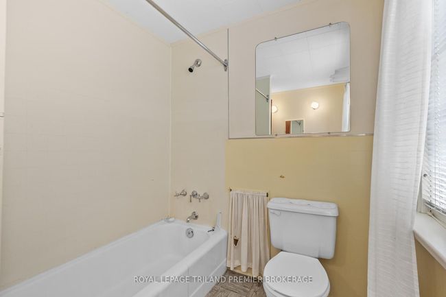 344 Vancouver St, House other with 3 bedrooms, 2 bathrooms and 6 parking in London ON | Image 24