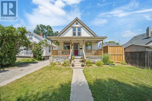 224 Confederation St, Sarnia, ON, N7T1Z8 | Card Image