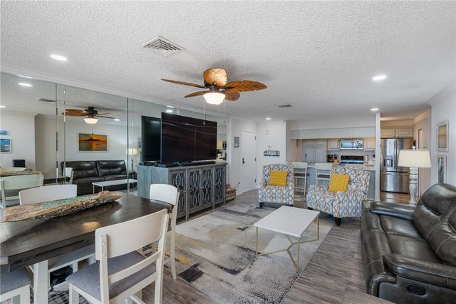 APT-1002C - 1400 Ocean Dr, Condo with 2 bedrooms, 2 bathrooms and 2 parking in Corpus Christi TX | Image 6
