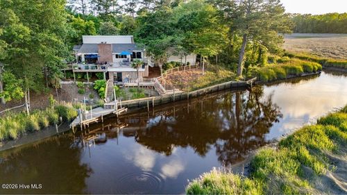 435 Munden Farm Rd, Newport, NC, 28570-6577 | Card Image