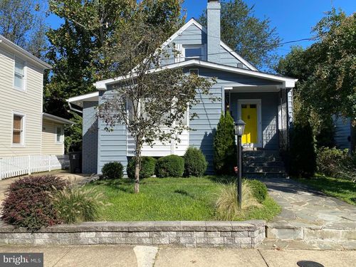 323 S Adams St, ARLINGTON, VA, 22204-2058 | Card Image