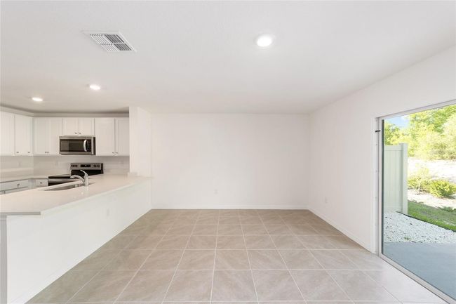 6607 Sw 81 St Loop, Townhouse with 3 bedrooms, 3 bathrooms and null parking in OCALA FL | Image 6