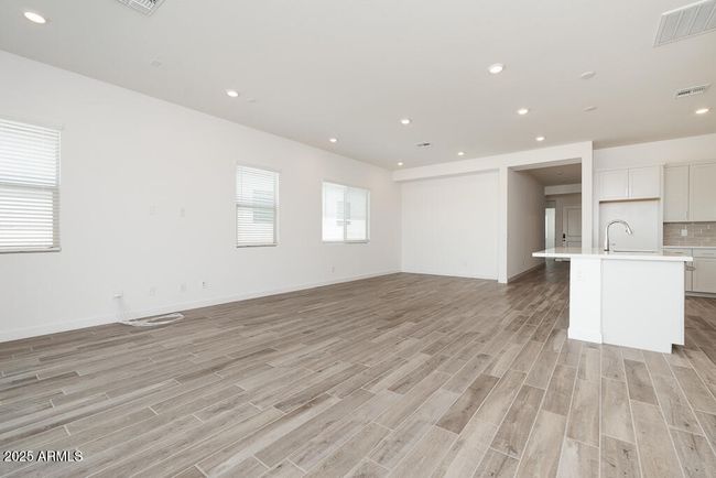 352 E Las Perlas Ln, House other with 4 bedrooms, 3 bathrooms and null parking in San Tan Valley AZ | Image 9
