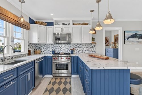 16 Wood Ave, Sandwich, MA, 02563-1910 | Card Image