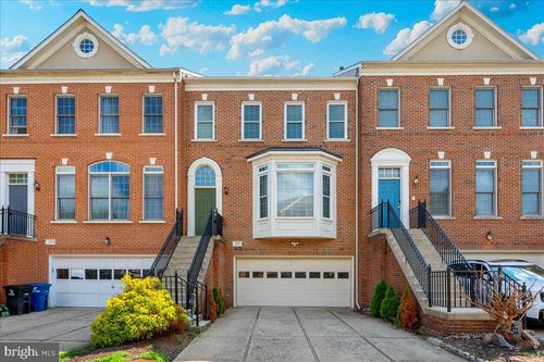 4576 Fair Valley Dr, FAIRFAX, VA, 22033-3815 | Card Image