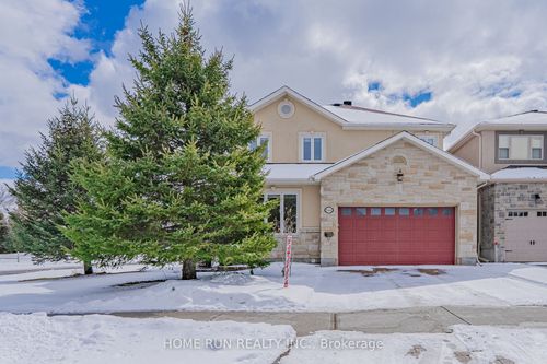 546 Kochar Dr, Ottawa, ON, K2C4H3 | Card Image