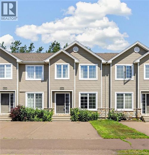27 Oxiard St, Dieppe, NB, E1A6A6 | Card Image