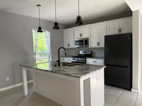 202 4th St, Joshua, TX, 76058-3007 | Card Image