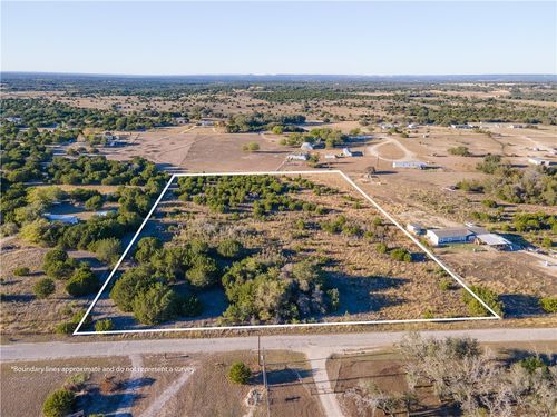 407 Avila Ln, Briggs, TX, 78608-1070 | Card Image