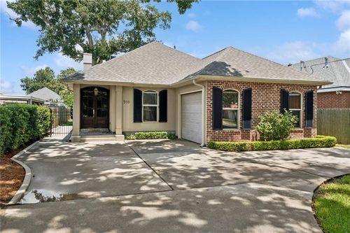 910 Tullulah Ave, River Ridge, LA, 70123-1162 | Card Image